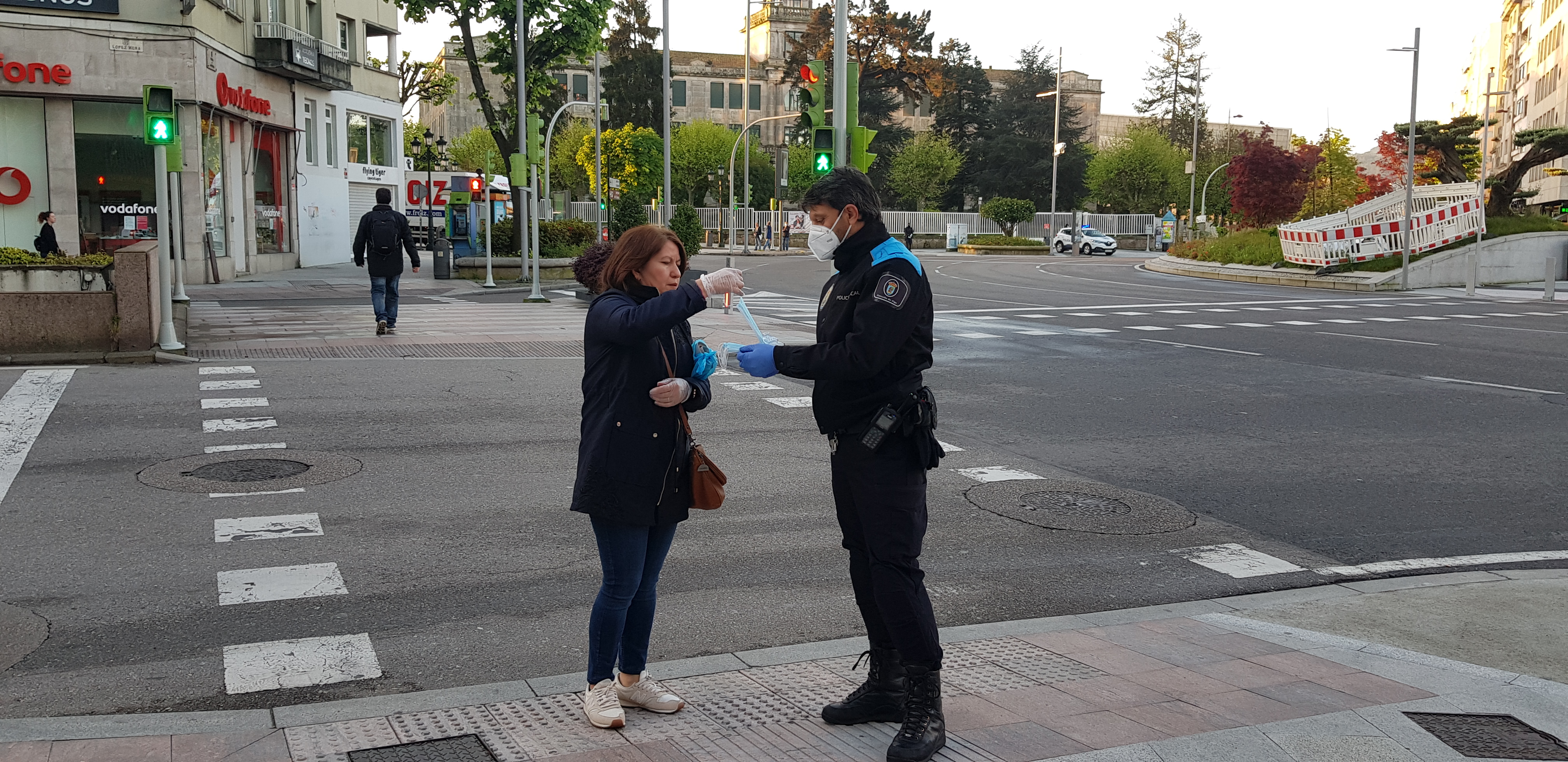 Policía Local de Vigo mascarilla/vigoalminuto.com