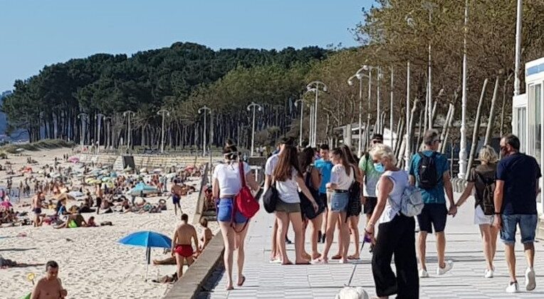 El alcalde anuncia que habrá bandera azul en la playa "Samil derecha"
