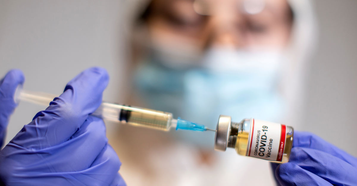 A 4ª dose da vacina da COVID para maiores de 85 anos comezará a poñerse o sábado 8 de outubro