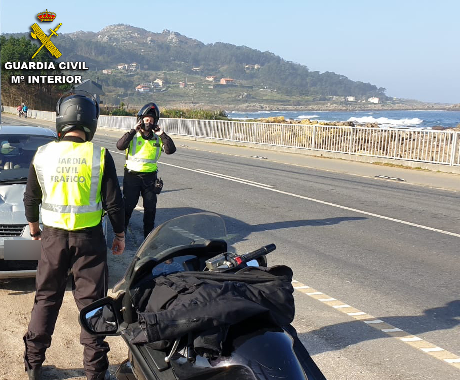 Guardia Civil Pontevedra desplazamientos en moto