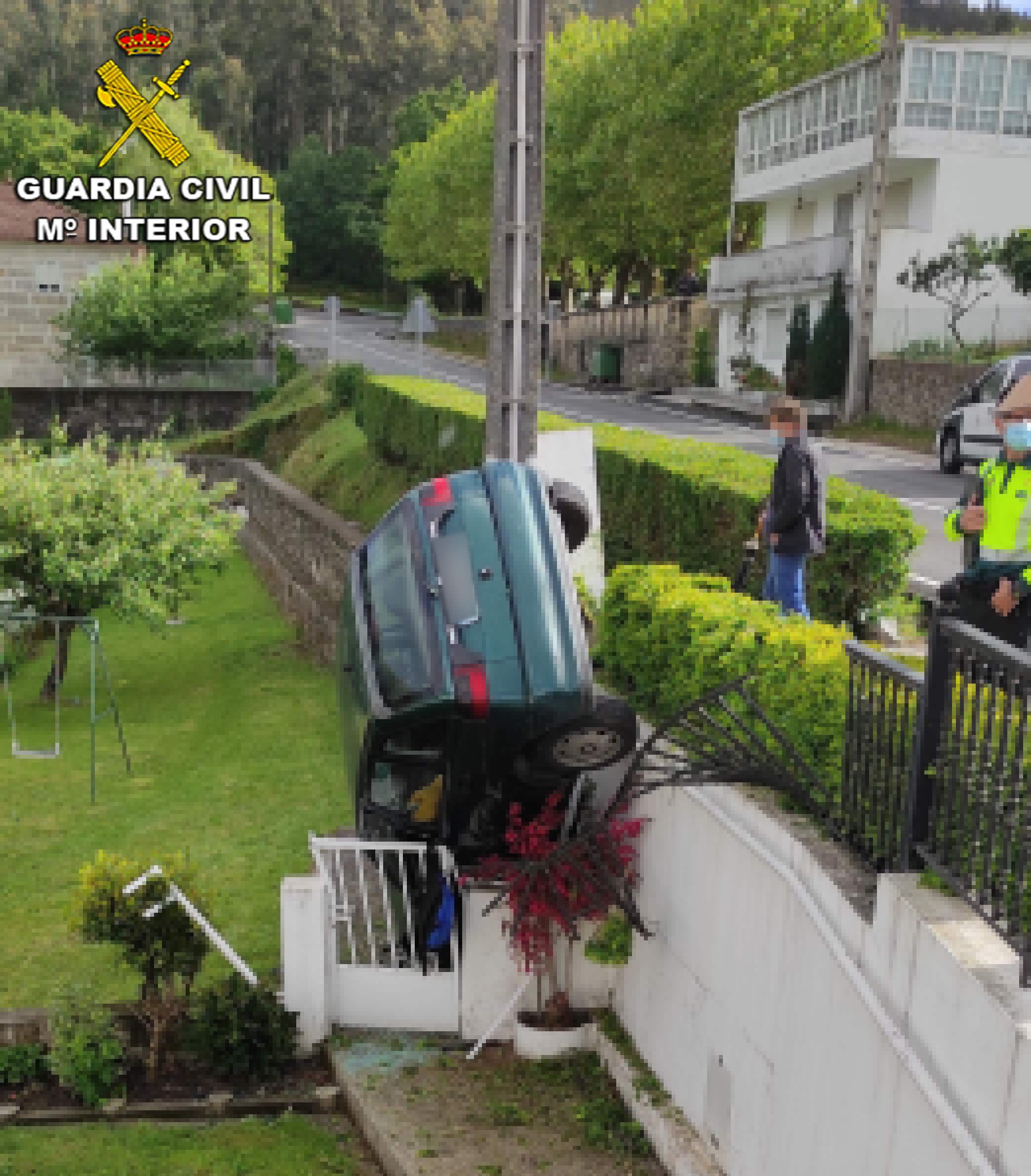 Un joven de 17 años, positivo en alcohol tras un accidente