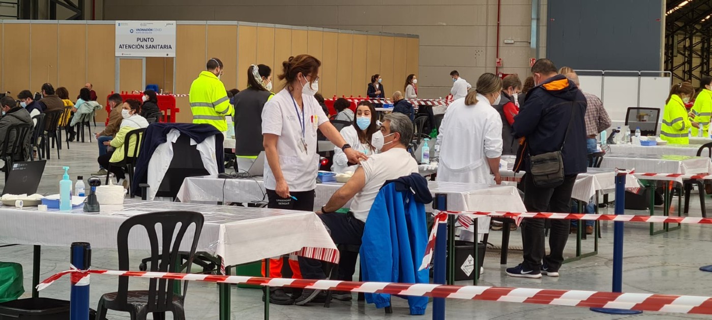 La XUnta cita a casi 40.000 vecinos de Vigo y su área a vacunarse contra el COVID