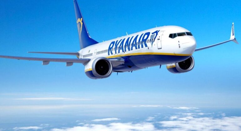 El Concello sancionará a Ryanair por incumplir el contrato de los vuelos Vigo-Londres