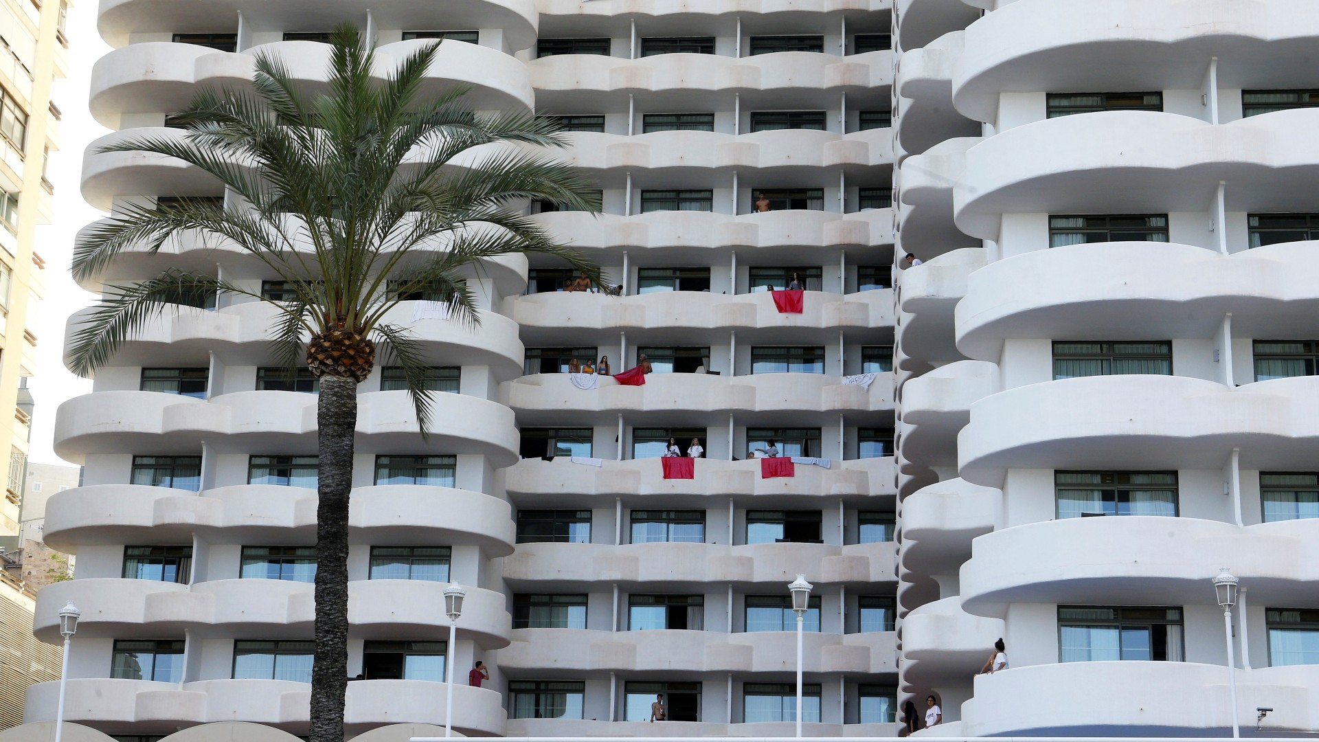 Lamentable comportamiento de estudiantes aislados en el hotel de Palma