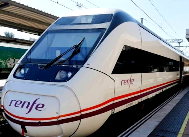 Renfe que un tren Vigo-Madrid irá por Santiago sin parar en Santiago