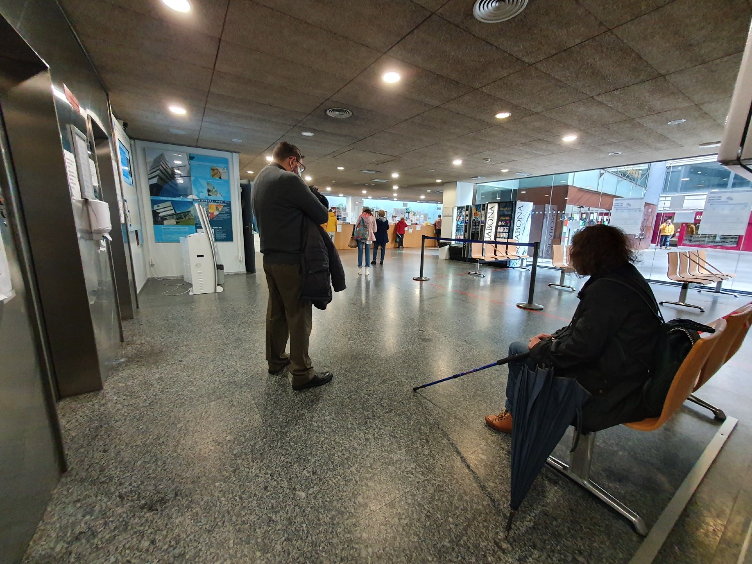 Estupor de los Colegios Médicos ante el anuncio de Rueda de realización de cirugías menores en Centros de Salud