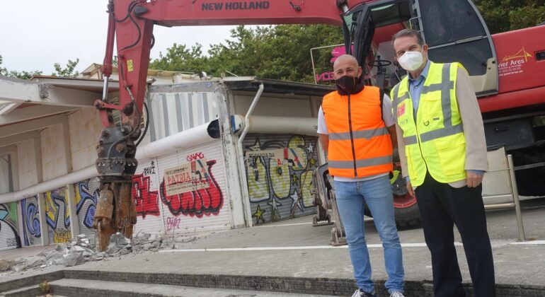 El 'Camaleón' abandona el edificio
