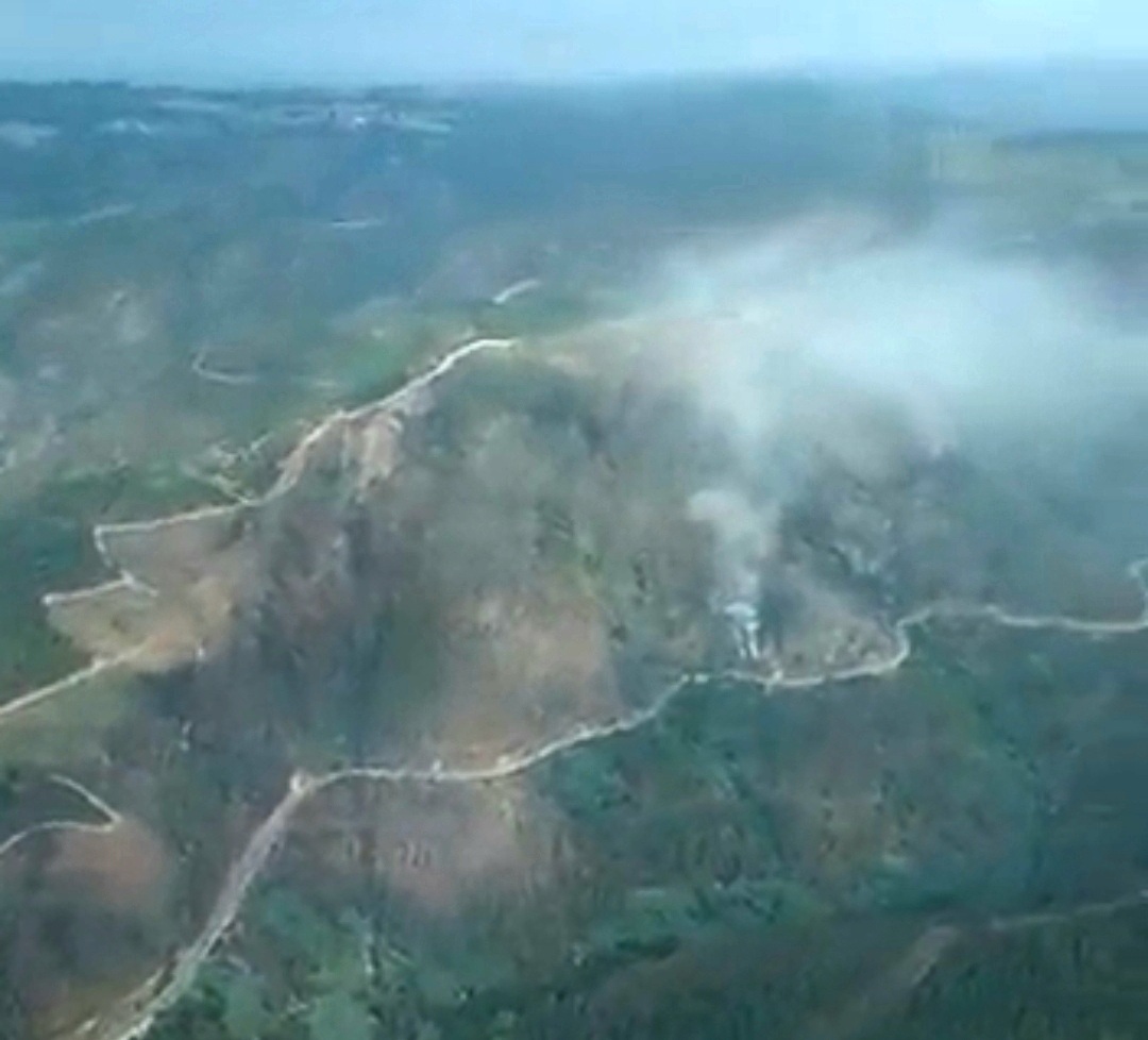 Un incendio arrasa xa 11 hectáreas na Serra do Courel