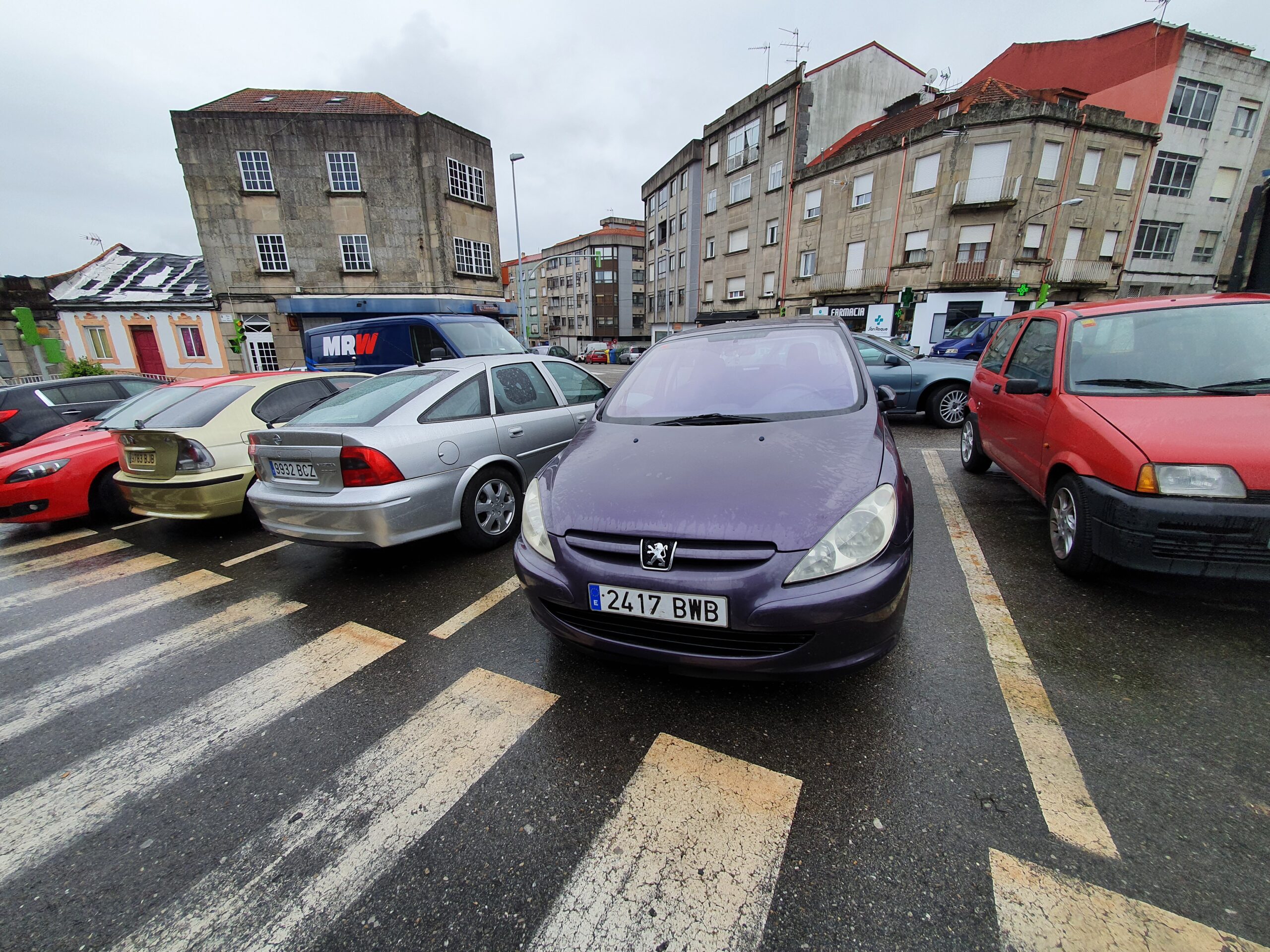 Vigo, además de la ciudad más contaminada, es la que tiene más coches por habitante de toda España