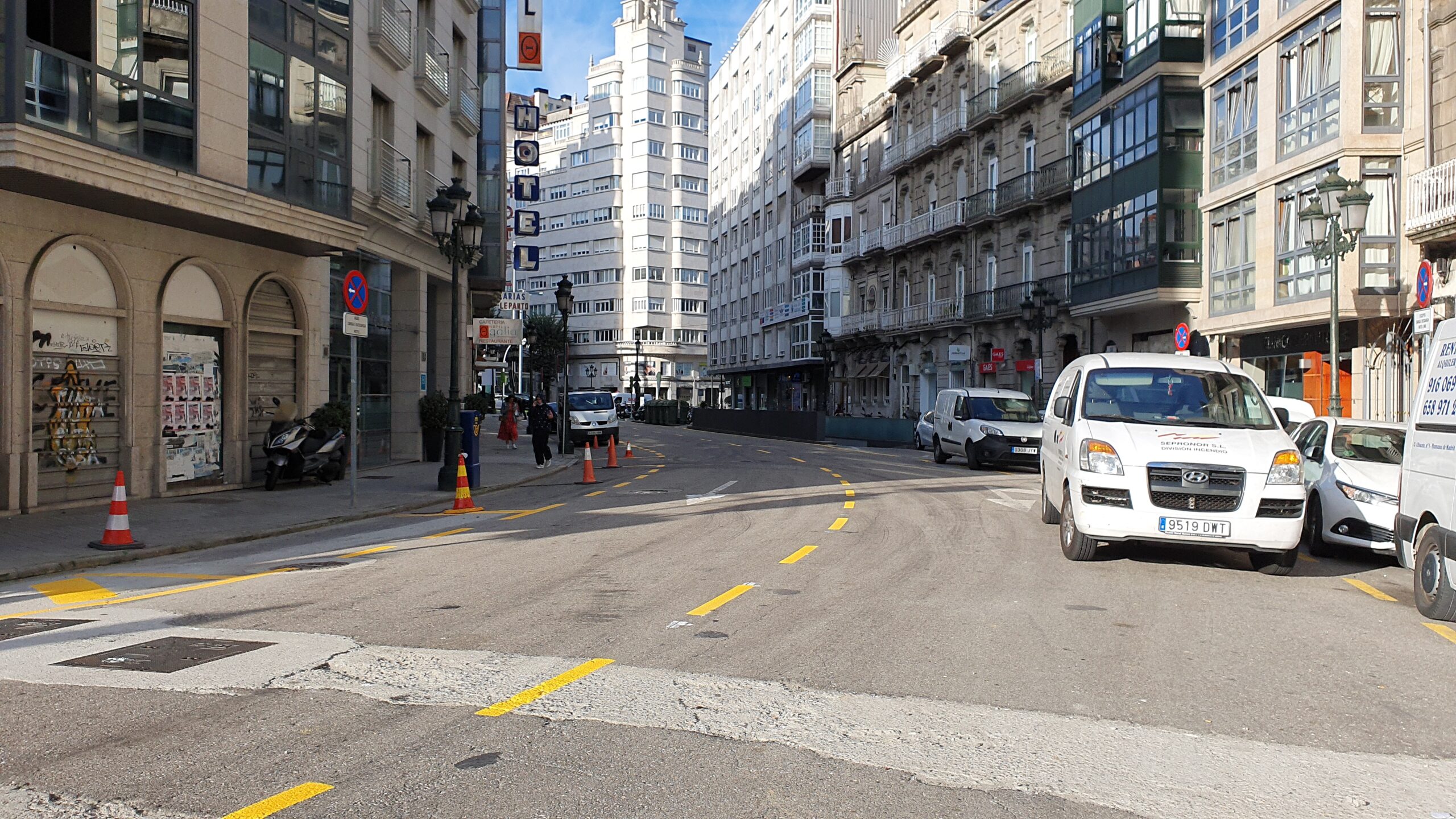 Cortado al tráfico un carril de Lepanto