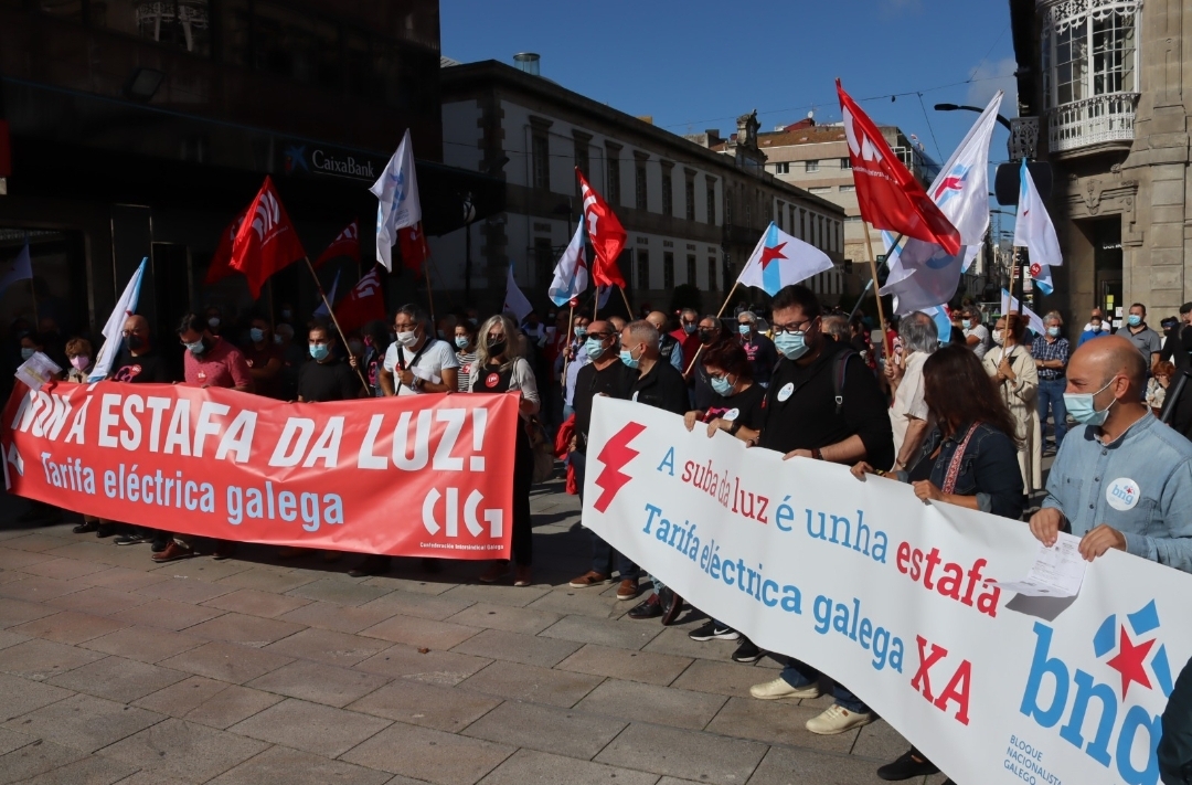 Clamor en Vigo contra a 'estafa da luz'