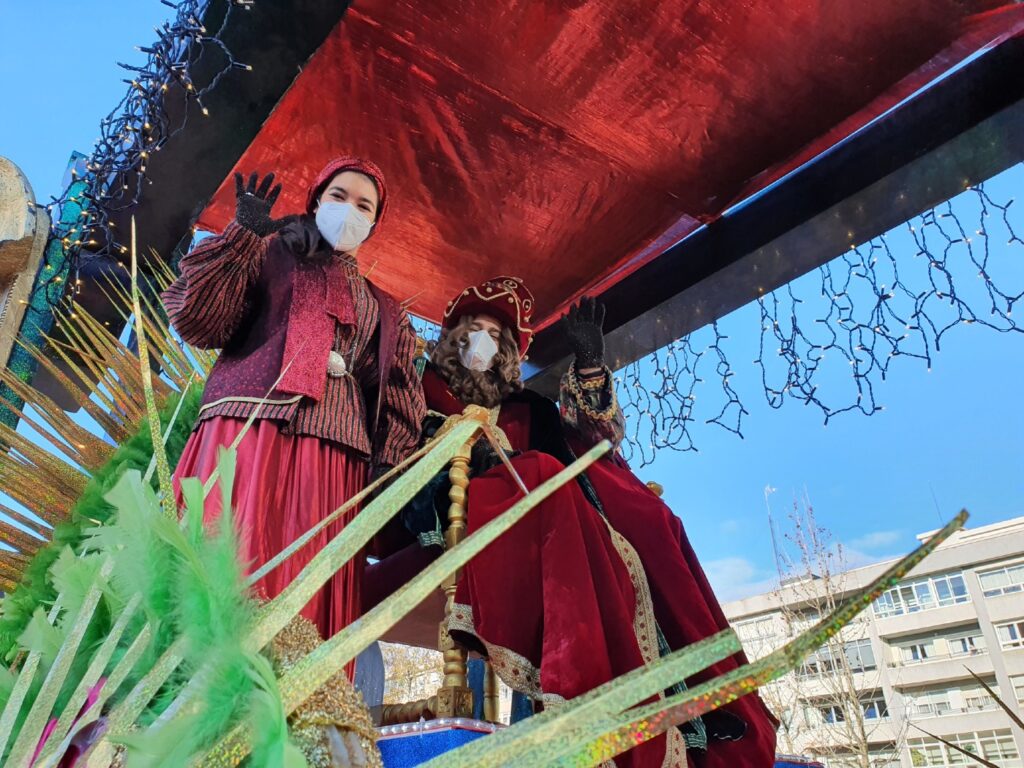 Feijóo propone Cabalgatas de Reyes estáticas y limitar los 'cotillones' de fin de año