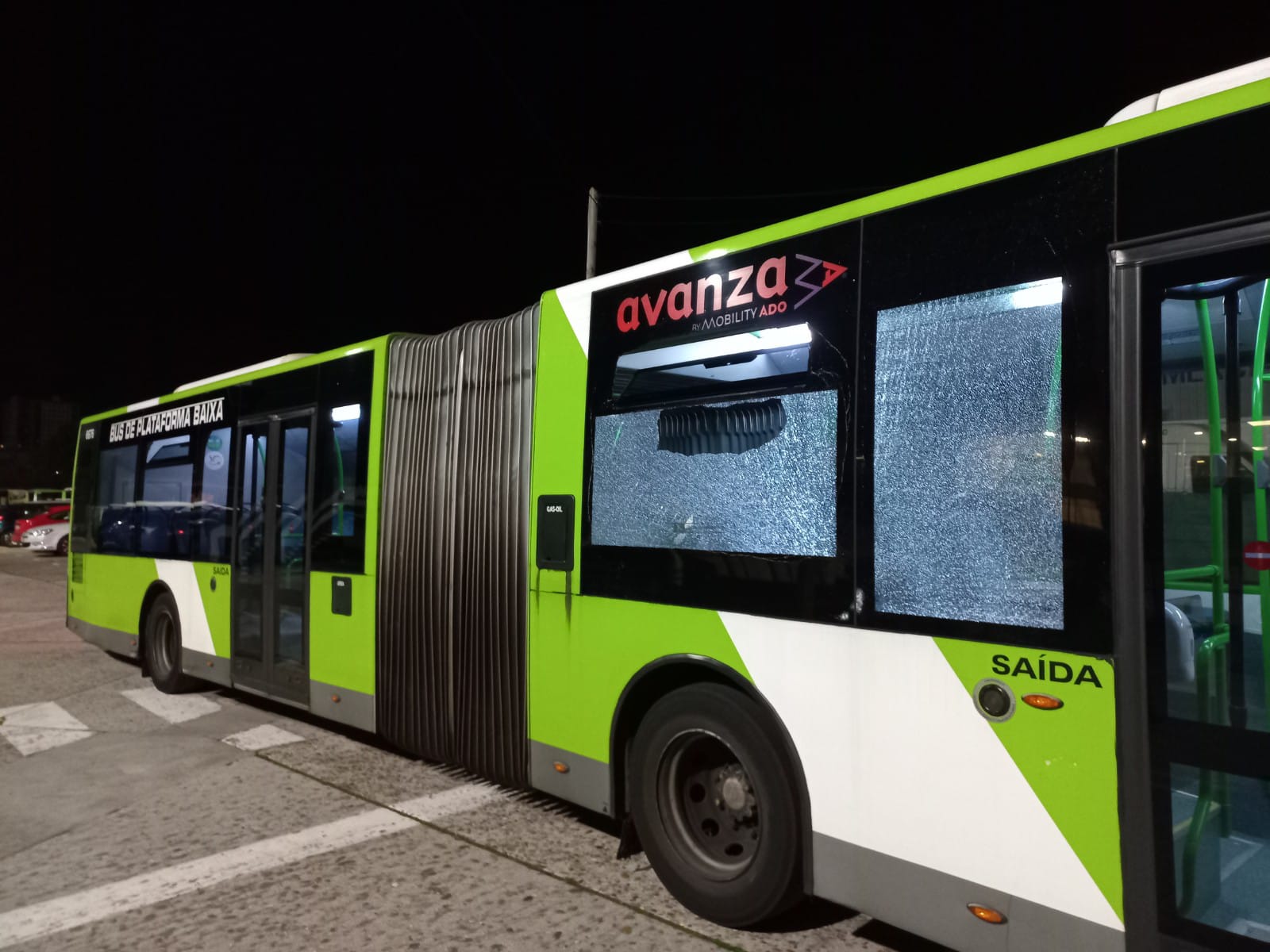 Vitrasa señala a los trabajadores en huelga por las pedradas a sus autobuses