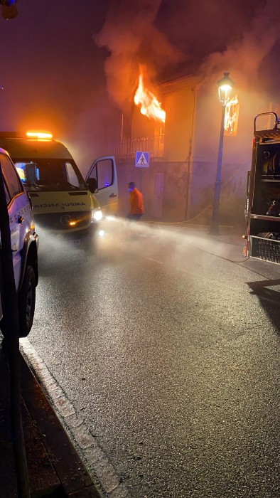 Un hombre muere en un incendio en As Neves