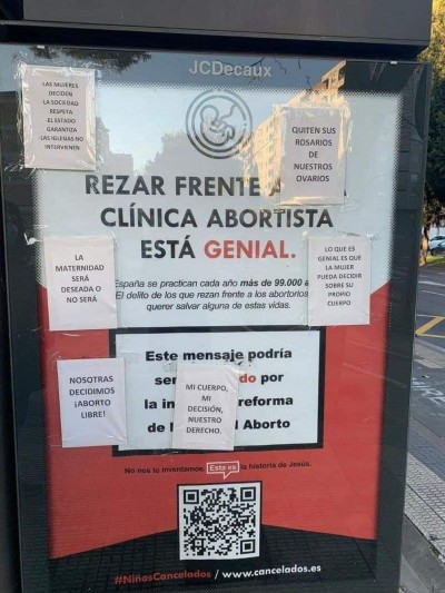 El Concello ordena retirar la campaña antiabortista por "sexista" y anticonstitucional