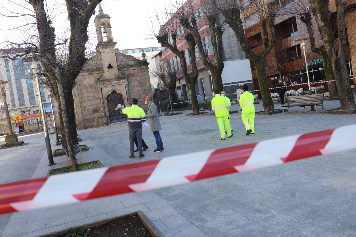 O Concello do Porriño procede a valado urxente do Parque do Cristo ante o risco de caída das árbores