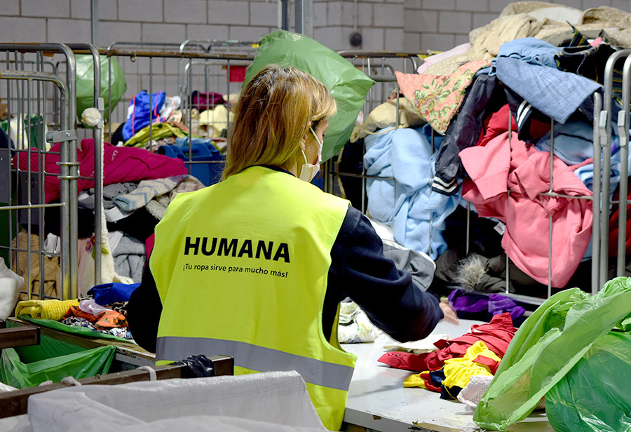 Vigo recupera 168 toneladas de textil usado y evita la emisión de 1.000 toneladas de CO2 a la atmósfera