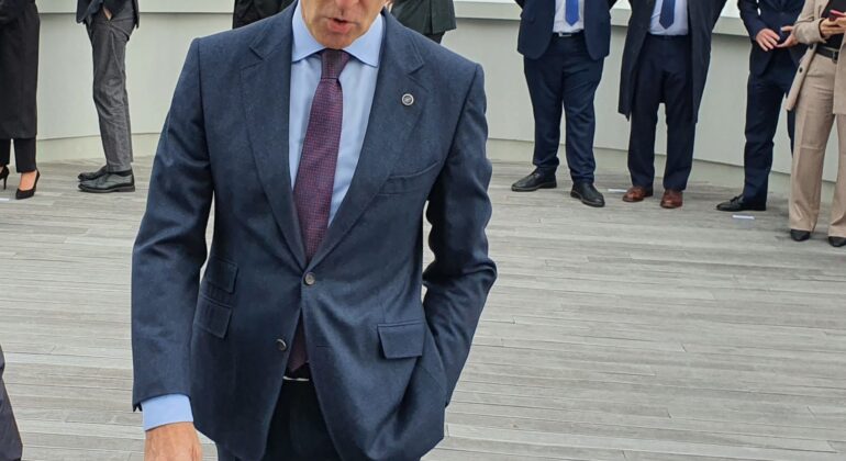 Caballero dice que Feijóo se va sin pagar 2.258 millones que le debe a Vigo