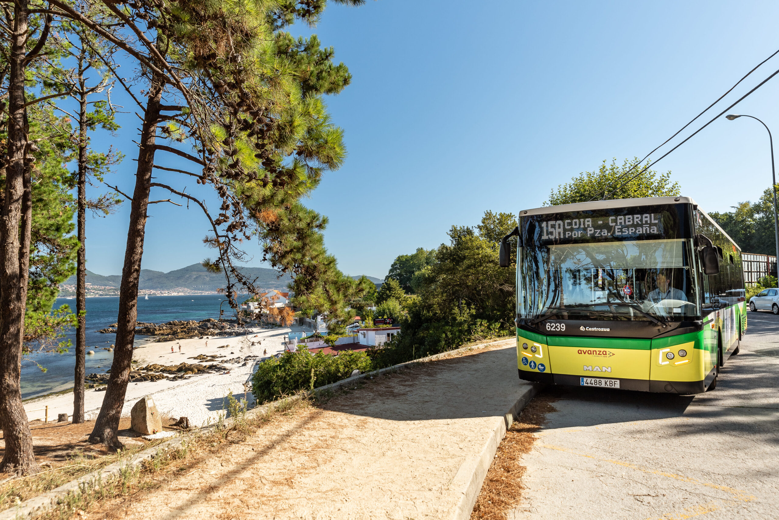 Caballero pide a quienes vengan a Vigo a ver las luces que aparquen en Samil