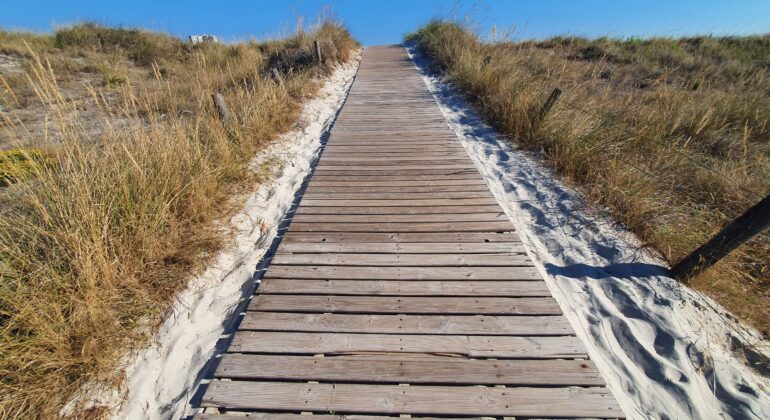 A provincia de Pontevedra rozou os 1,8 millóns de visitantes en 2025, o seu mellor ano turístico