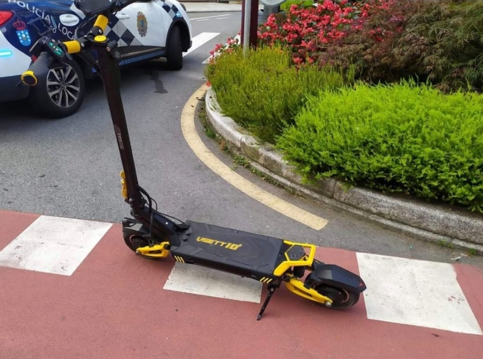 Tachan de sensacionalista la noticia de que un 'patinete' circulase por Vigo a 96 km/h