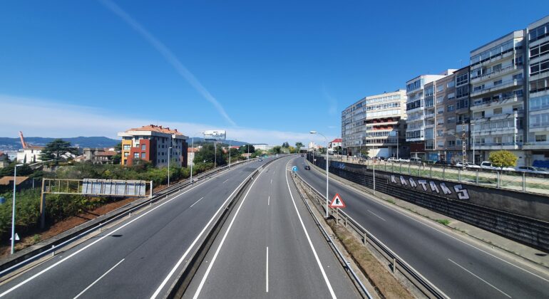 Más de 13.000 vecinos de Teis siguen torturados por el ruido de la autopista