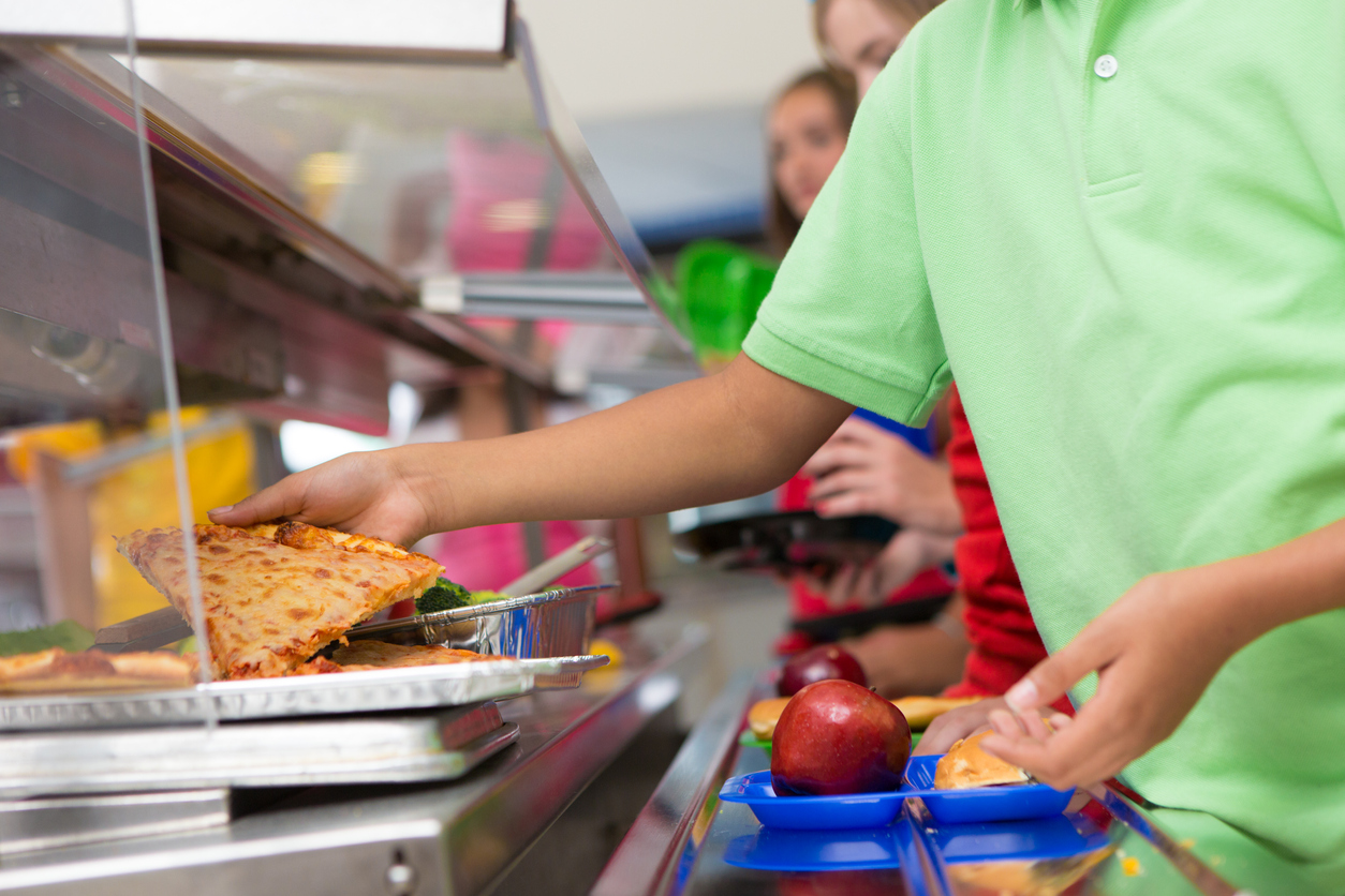 FOANPAS asegura que hace 15 años que el Concello tiene 'congelada' la cantidad que da a cada niño en las Becas de Comedor