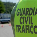 Vuelca un autobús escolar en Ponteareas y tienen que evacuar a los ocupantes por el techo