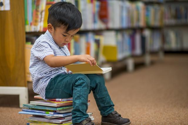 Si quieres cobrar los 205€ que da el Concello para libros, tienes hasta el jueves para pedirlos