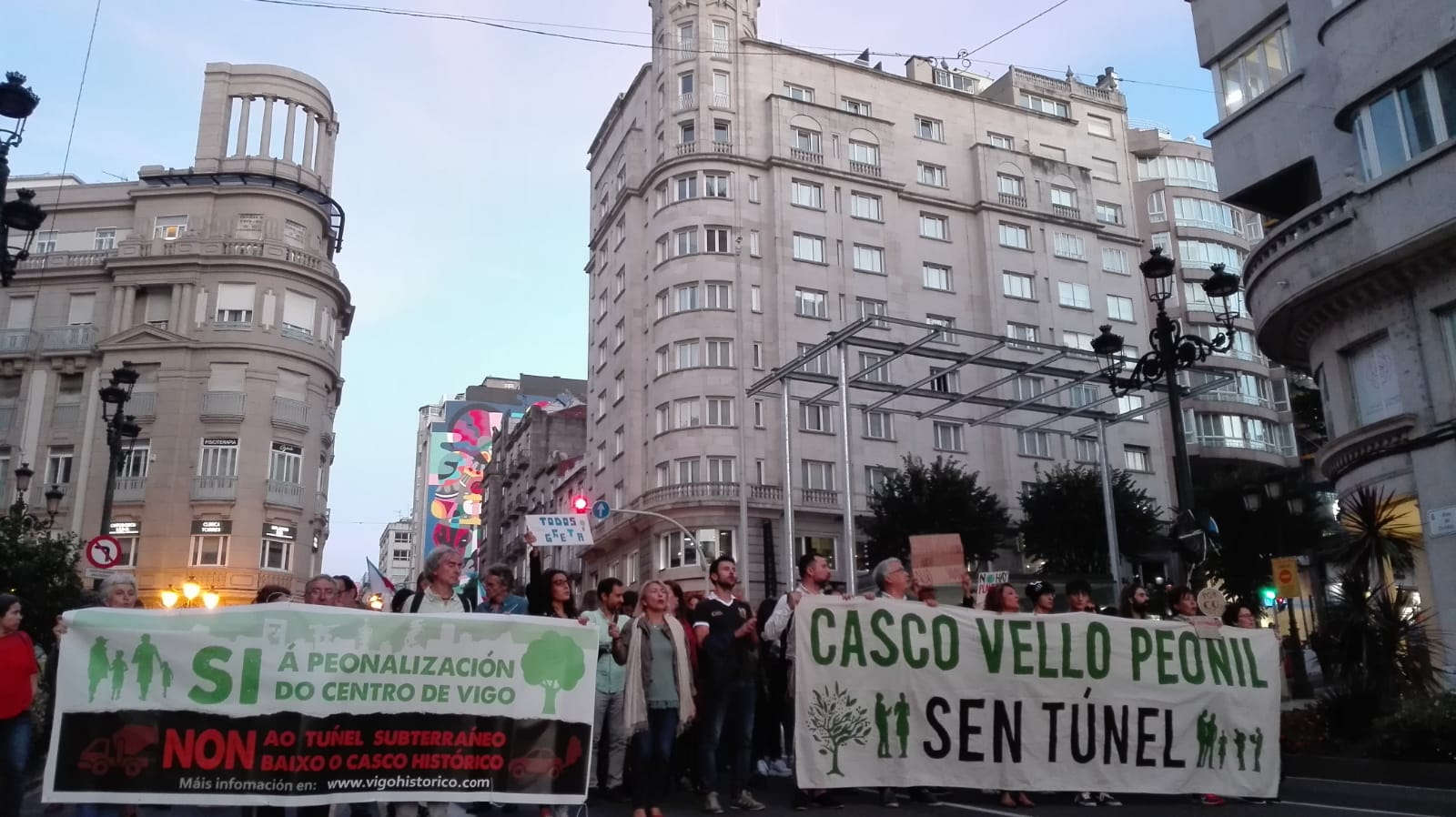 Plataformas cidadás convocan unha protesta co lema 'Vigo somos todxs'