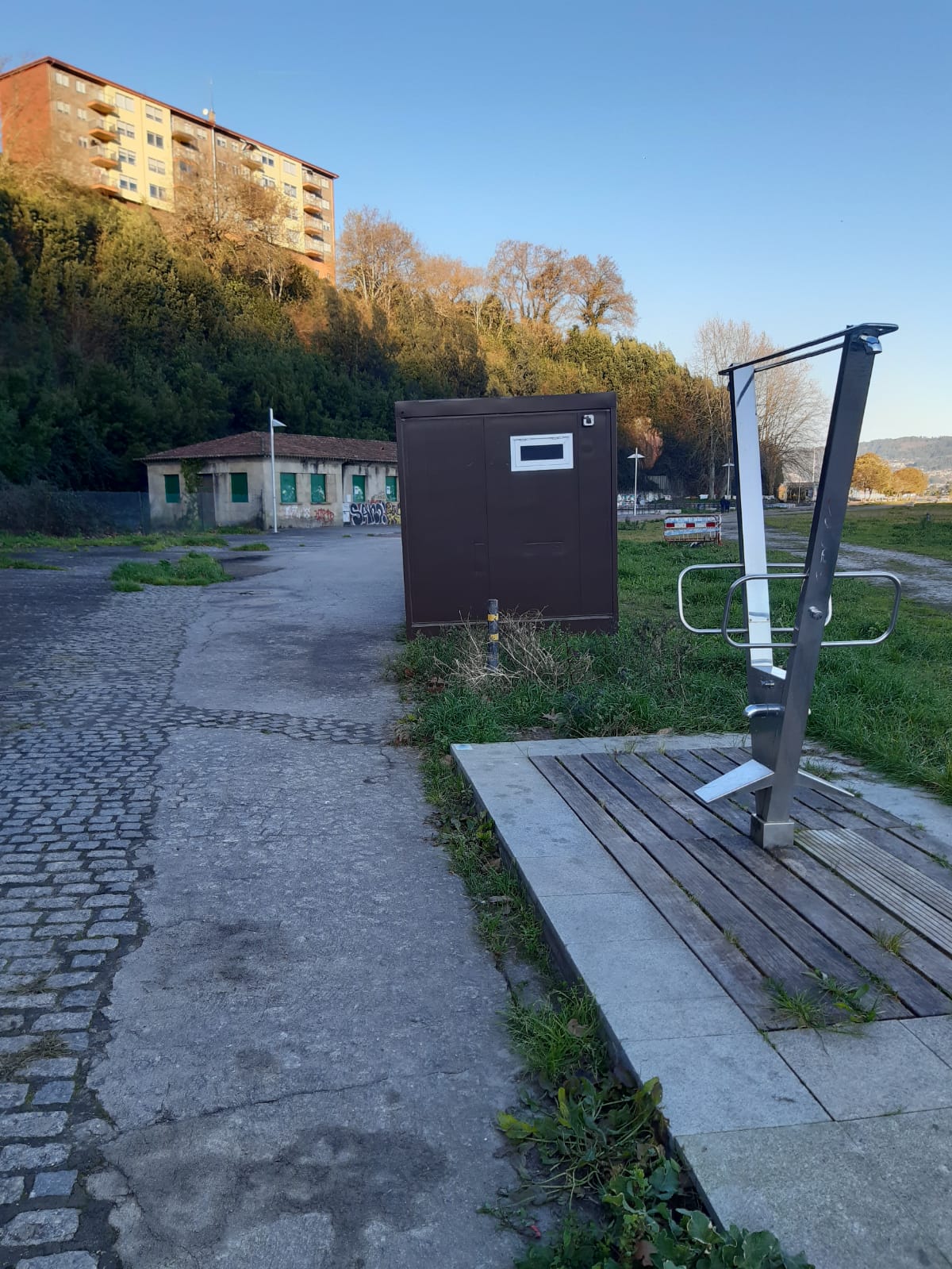 Localizan el cadáver de un hombre cerca de la ETEA