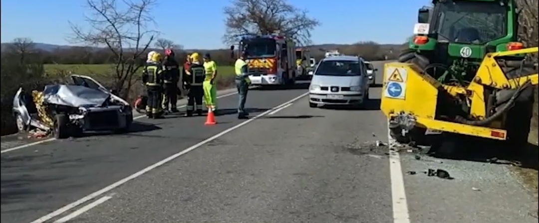 Muere una mujer de 85 años al chocar el coche en el que viajaba, que conducía un anciano de 91