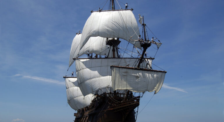 Llega a Vigo el 'Galeón Andalucía'