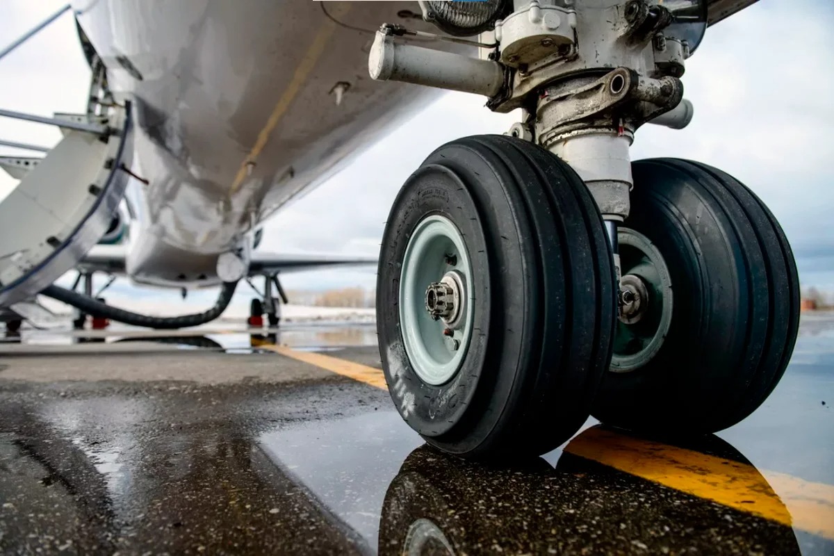 Vigo sigue teniendo el tercer aeropuerto de Galicia en pasajeros, acercándose a Coruña