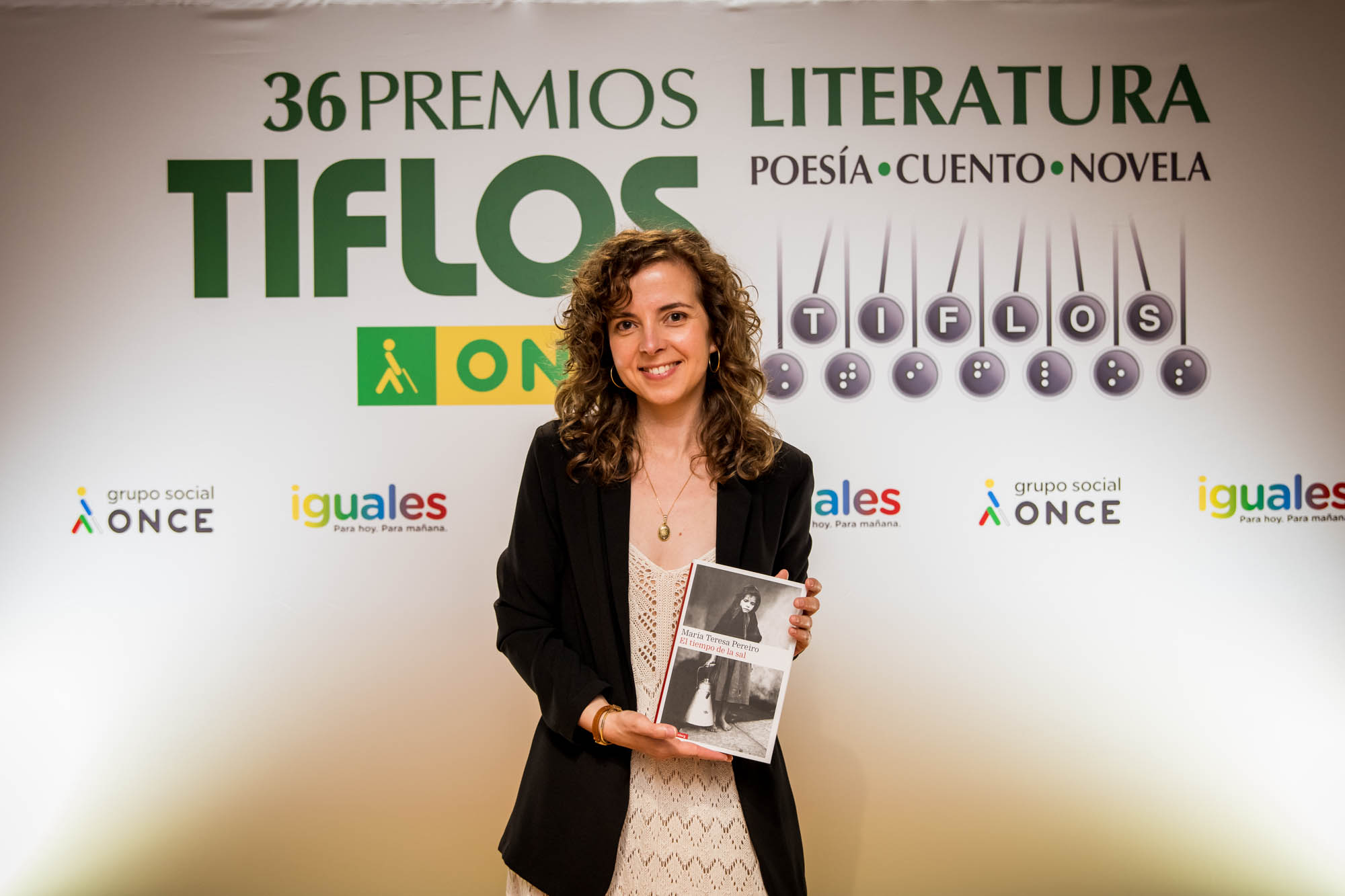 La escritora viguesa María Teresa Pereiro gana el 'Premio Tiflos' de novela