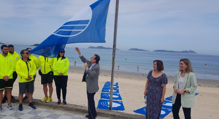 El Concello culpa a la Xunta de que Samil haya perdido la bandera azul