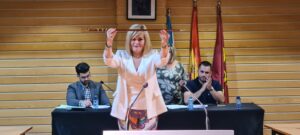 Esixen a PSOE, BNG e AER que expliquen o seu plan para revogar o 'goberno zombi' de Digna Rivas, en Redondela