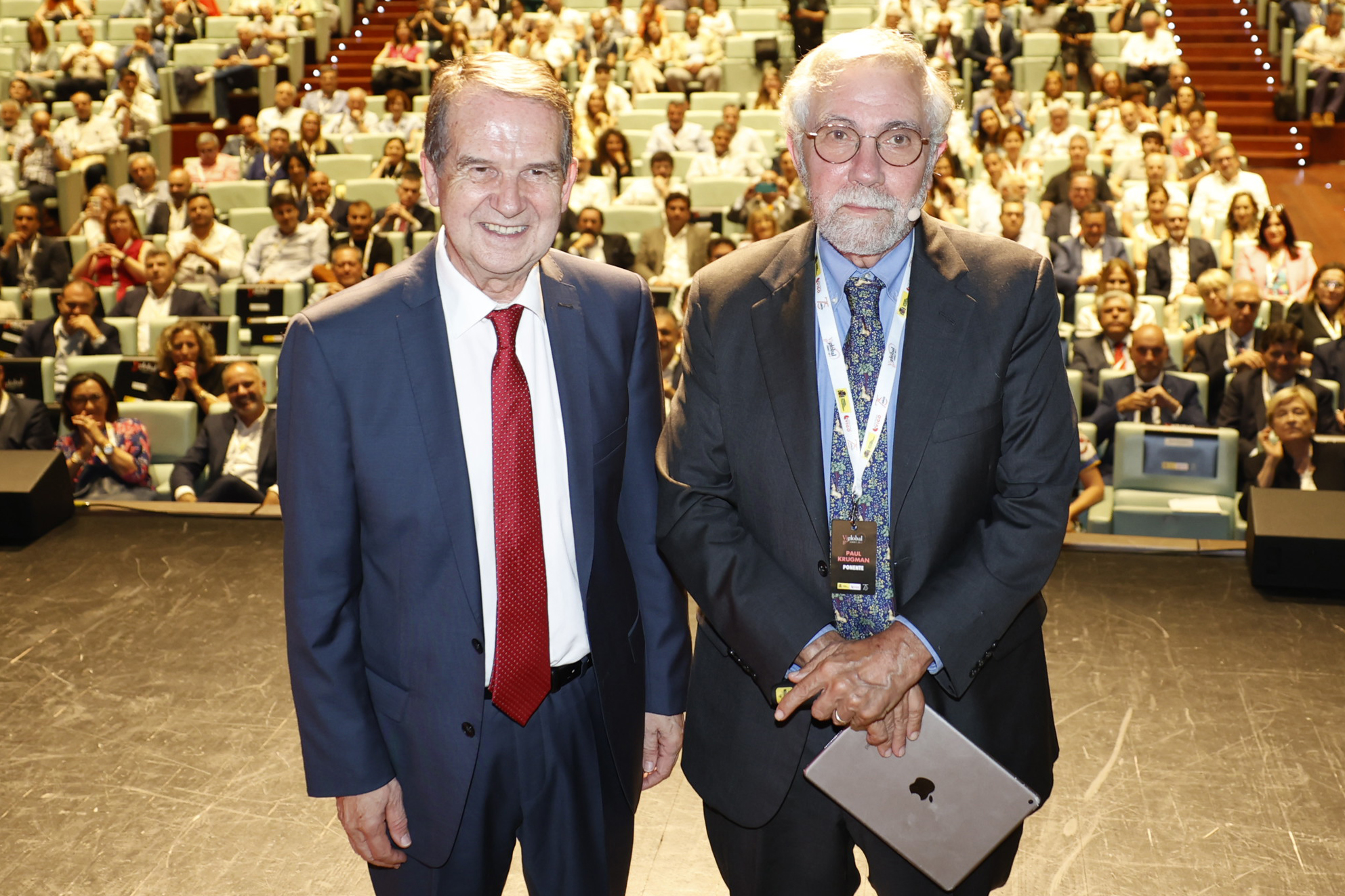 El Premio Nobel Paul Krugman alerta en Vigo sobre el cambio climático y "las ideas populistas"