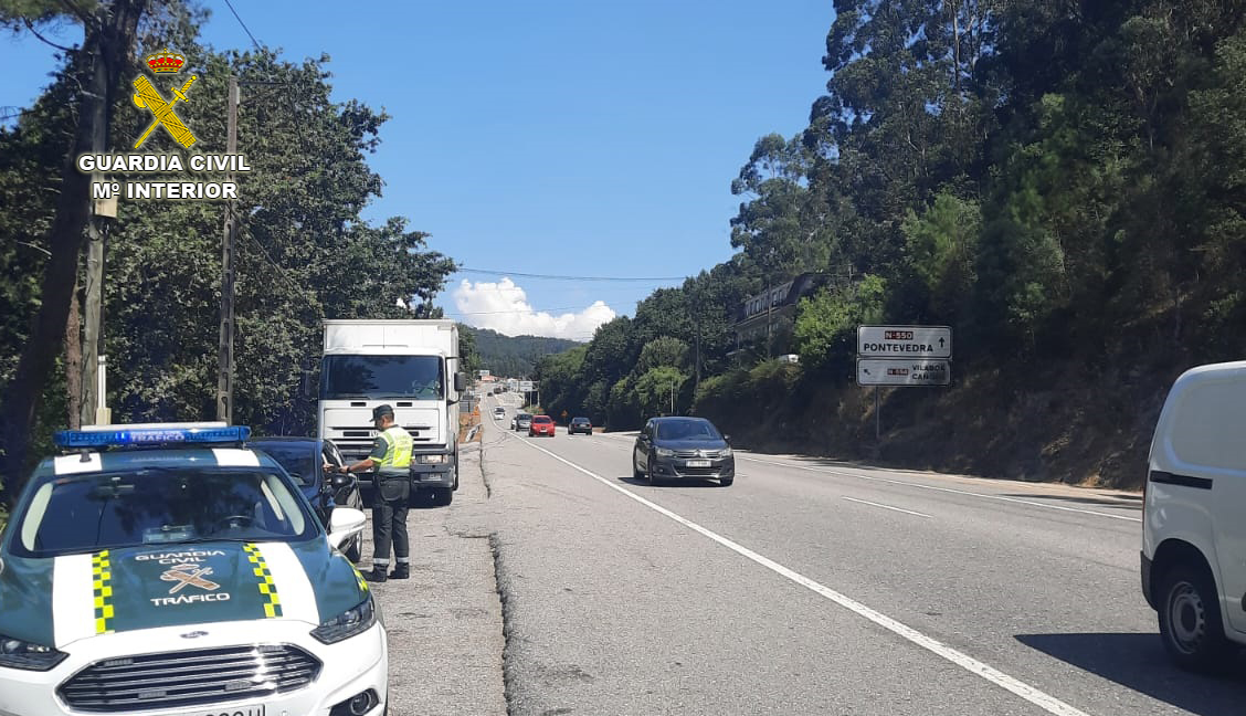 La Guardia Civil usa un camión camuflado para controlar infracciones peligrosas