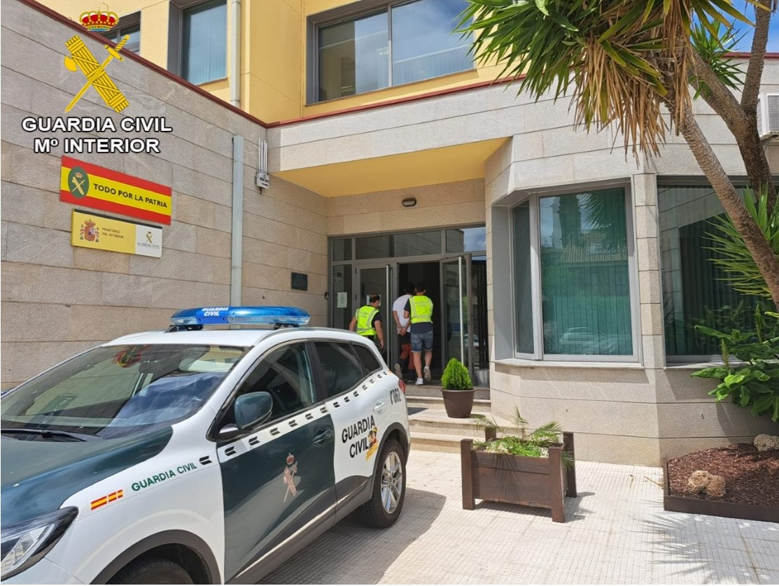 Arrestado como presunto autor de daños a 75 vehículos
