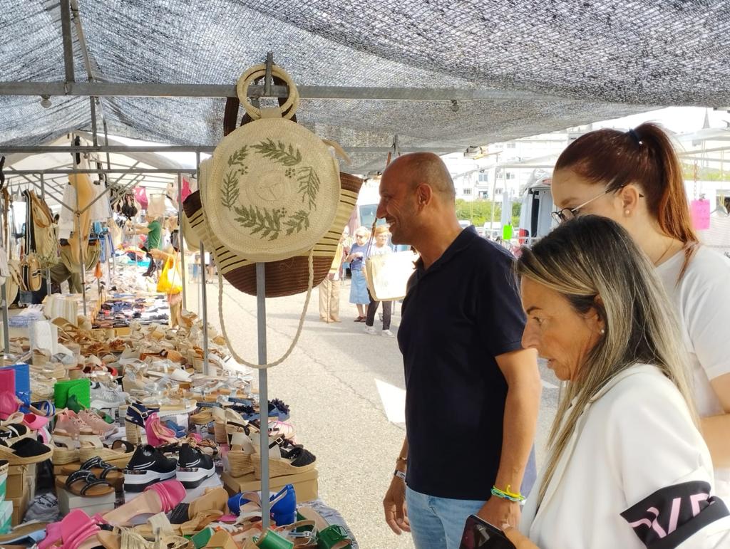 Volve o 'mercadiño ambulante' dos domingos, ao Porriño