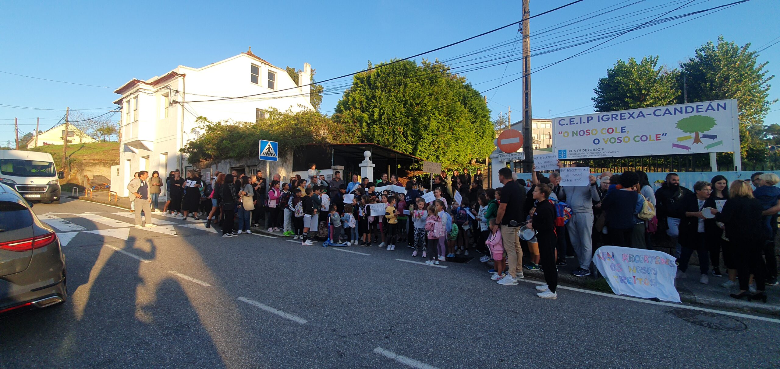 O CEIP Igrexa de Candeán esixe á Xunta que garanta a educación dos seus alumnos