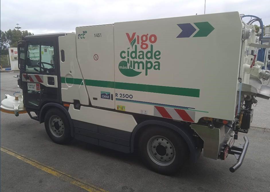 Vigo reforza a limpeza con vehículos ecolóxicos