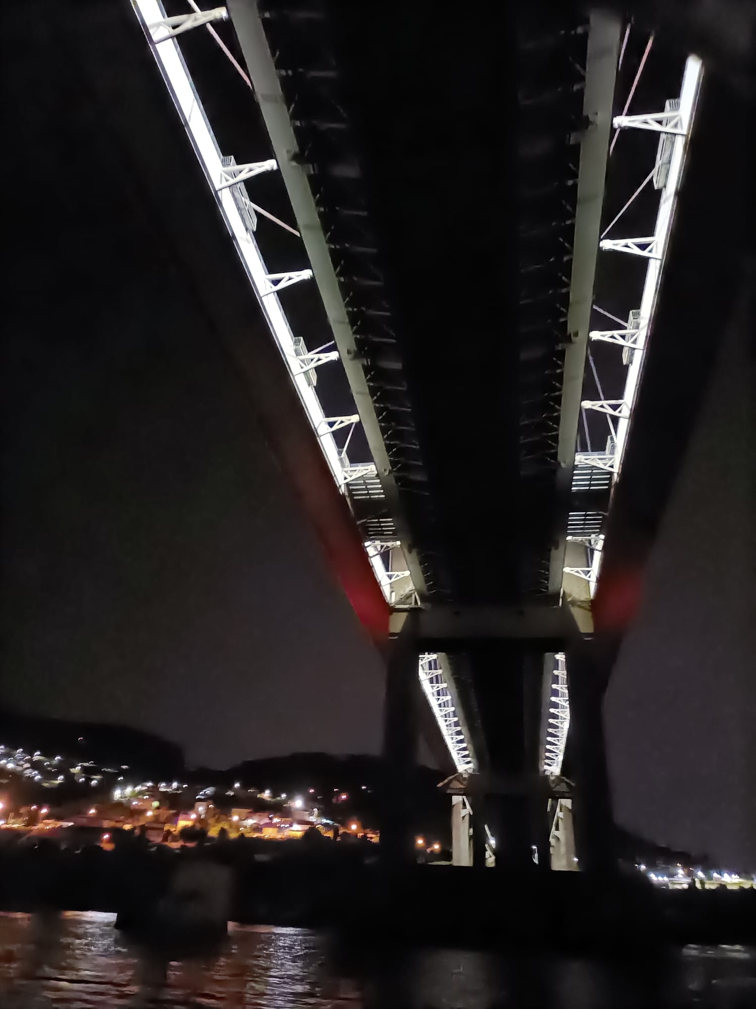 Localizada en A Coruña la mujer a la que se buscaba bajo el puente de Rande