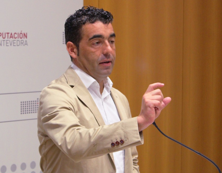 O presidente da Deputación lamenta herdar una "situación preocupante" nas contas