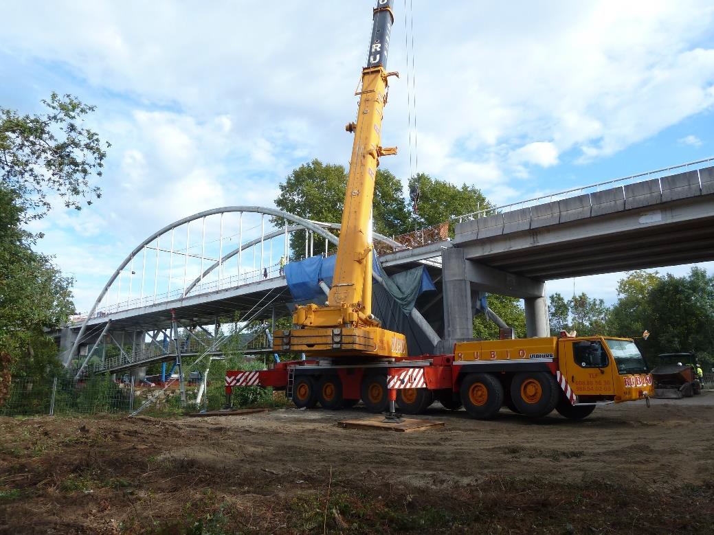Comeza a desmontaxe da ponte de Ponte Arnelas