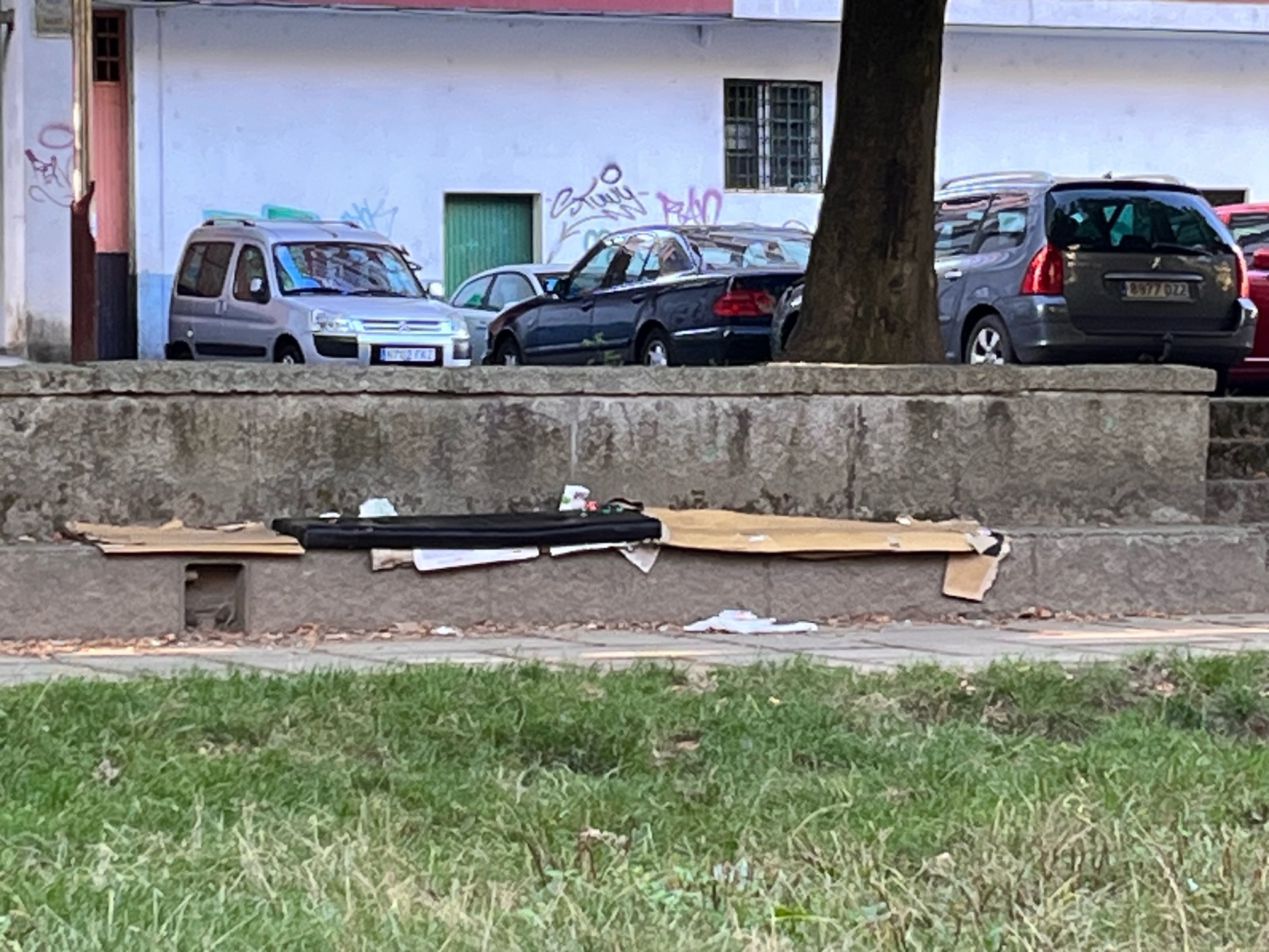 Denuncian el "abandono" en el que está la zona del puente romano, entre Portanet y Balaídos