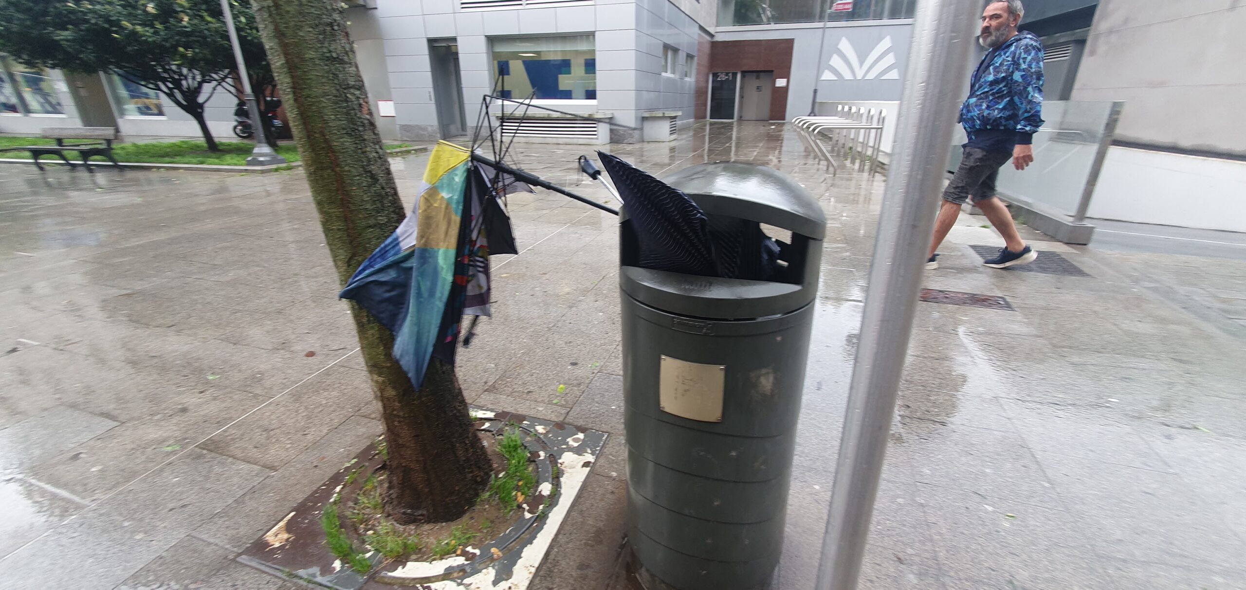 La borrasca 'Babet'deja en Vigo vientos de 80 km/h y precipitaciones de 40 l/m2
