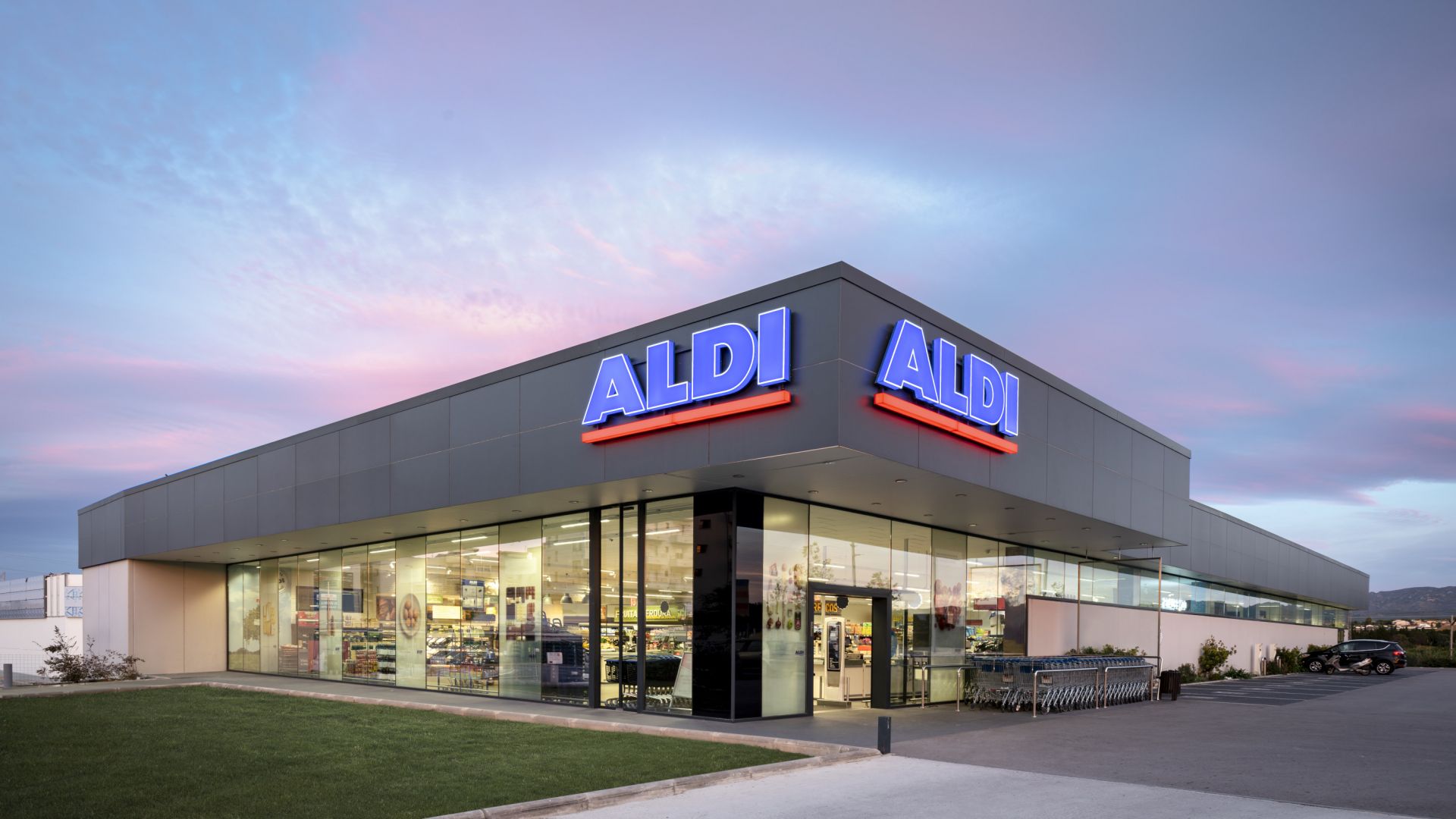 Aldi abre su primer supermercado en Mos
