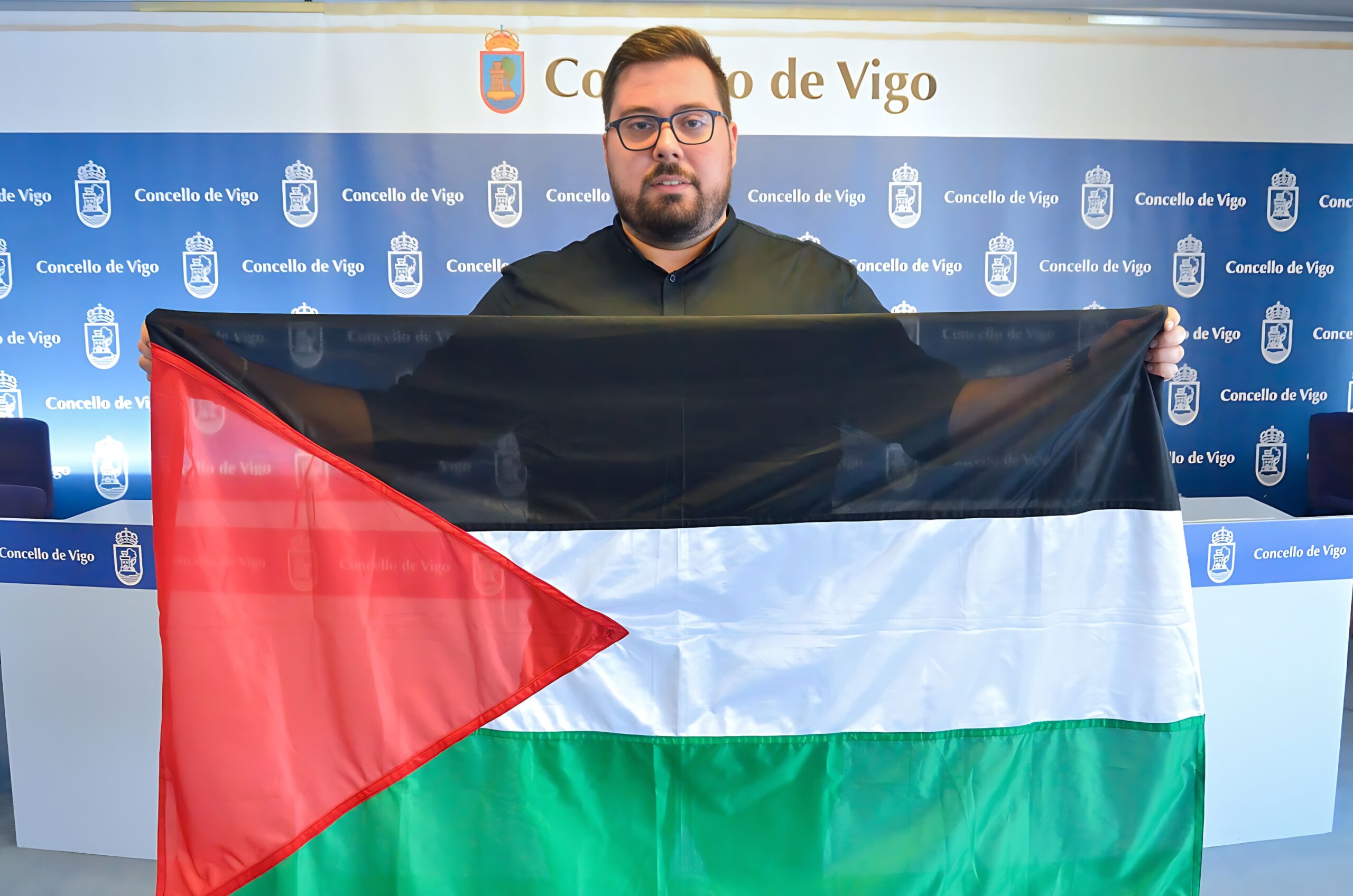 O BNG propón poñer a bandeira Palestina no Concello e esixir o fin do 'xenocidio en Gaza'